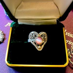 Sterling silver pink Cat’s Eye Ring